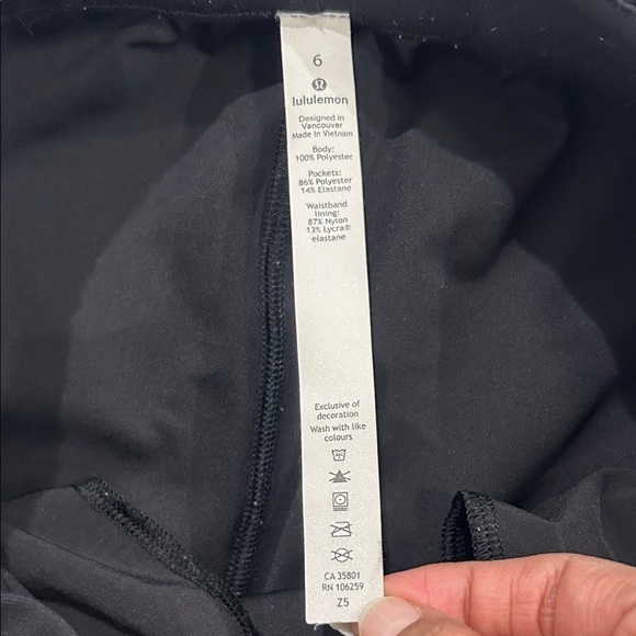 Lululemon Women’s Black Essential High-Rise Trouser, Size 6 - Picture 8 of 8